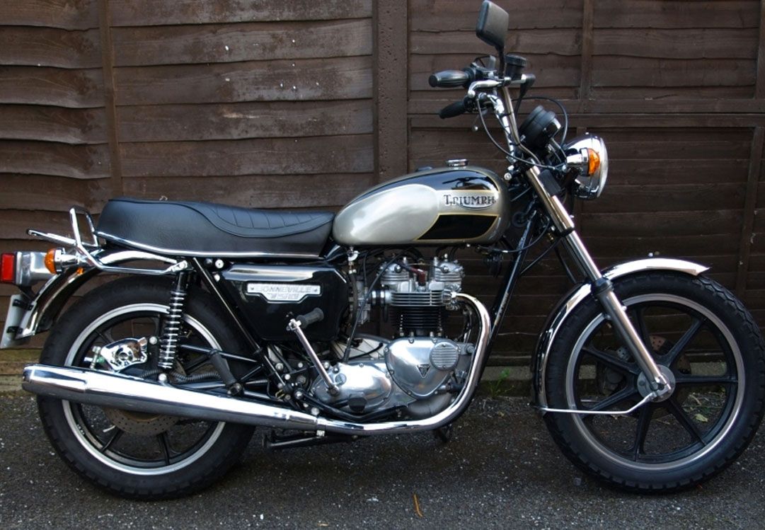 TRIUMPH BONNEVILLE T140