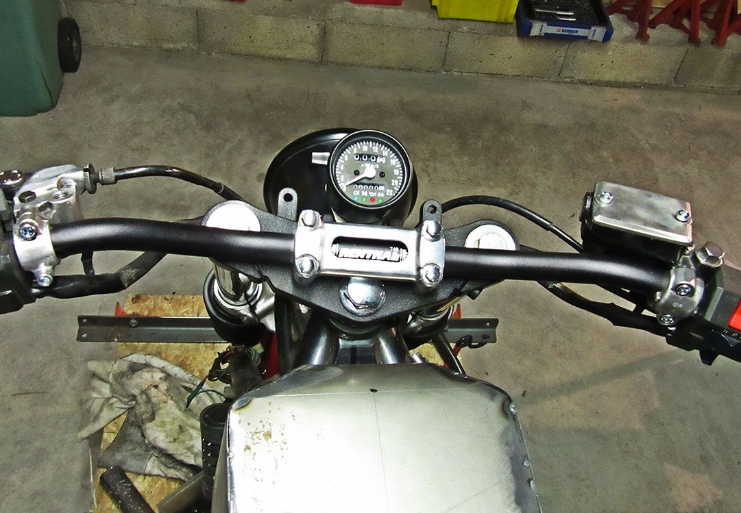 KAWASAKI 750 ZEPHYR MAD MAX